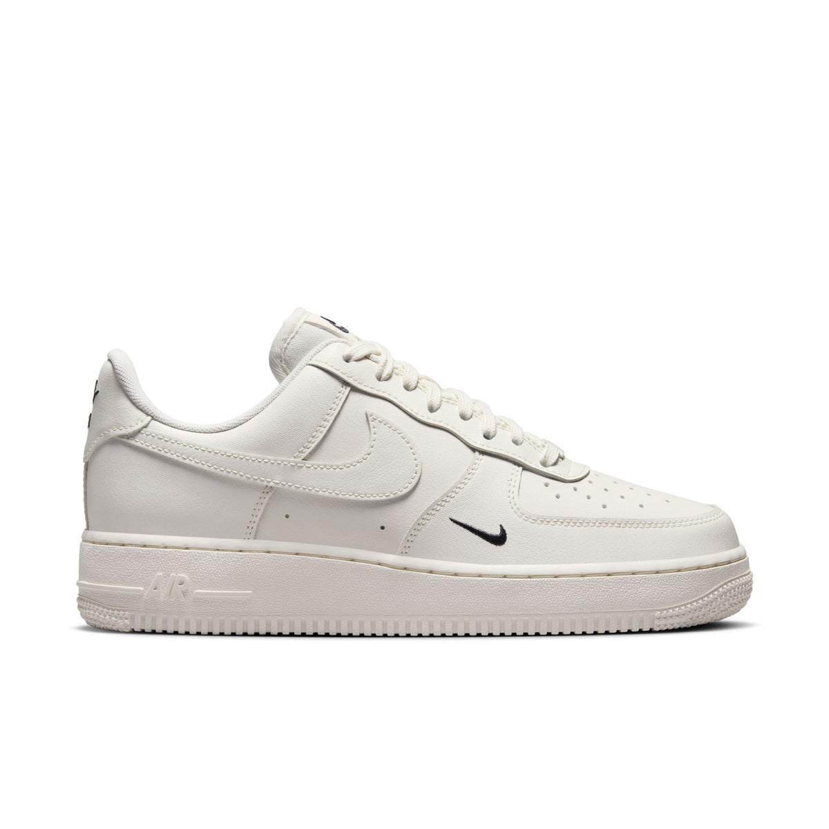 WMNS AIR FORCE 1 '07 ESS TRK3 – DAYZ ARCHIVES