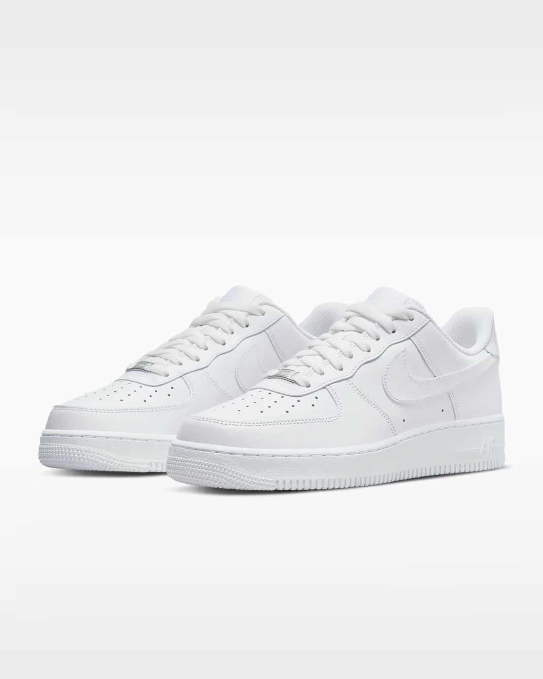 NIKE エアフォース1 24cm ホワイト　ナイキ NIKE エア フォース 1 '07 ホワイト｜DAYZ – DAYZ ARCHIVES